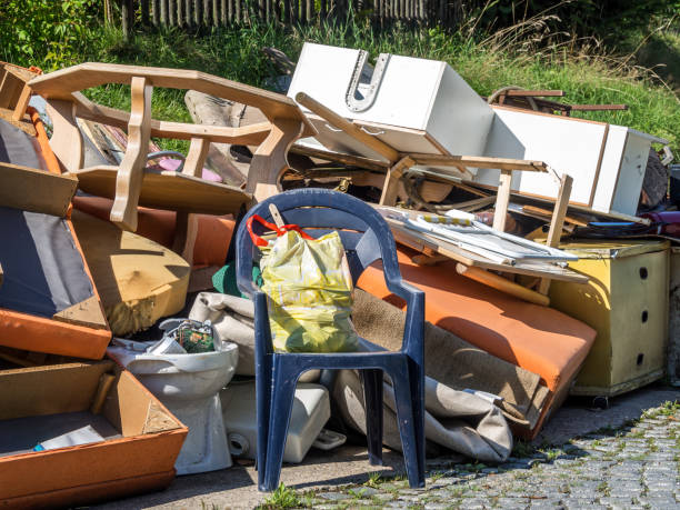 Attic Cleanout Services in Gladeview, FL